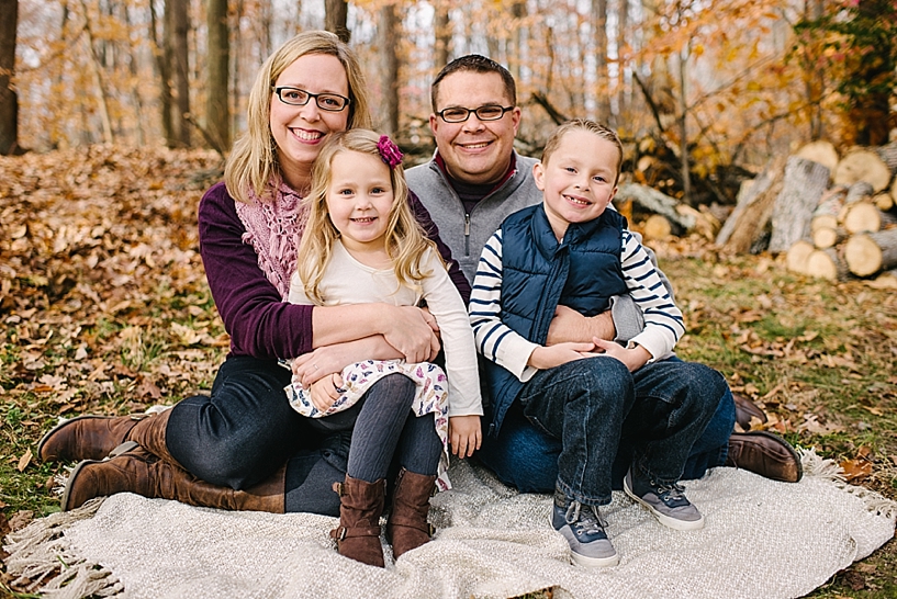 Rustic Christmas Family Session Carlyn K Photography_0010