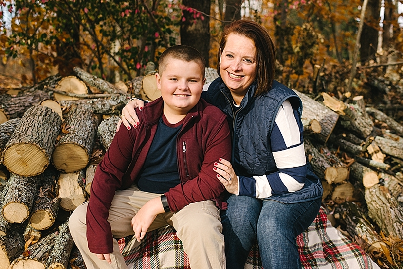 Rustic Christmas Family Session Carlyn K Photography_0010