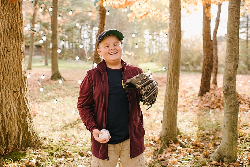 Rustic Christmas Family Session Carlyn K Photography_0011