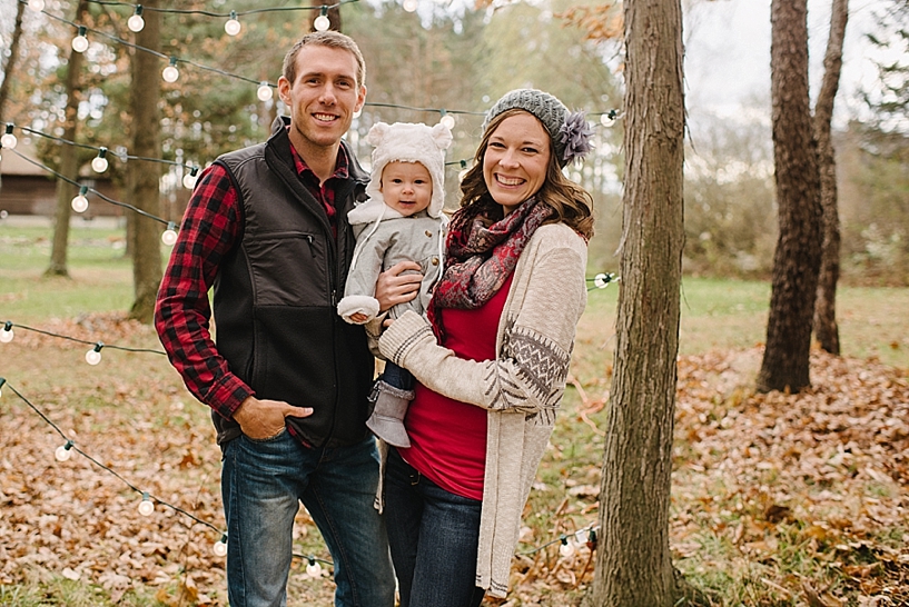 Rustic Christmas Family Session Carlyn K Photography_0002