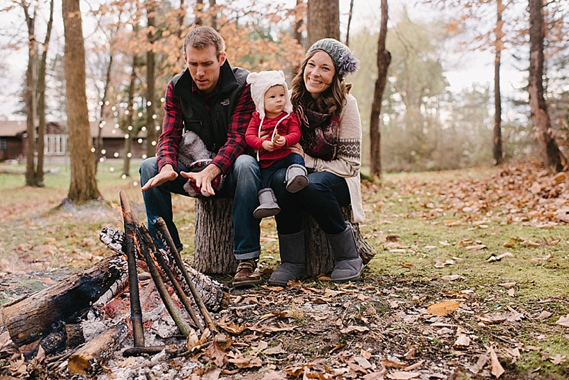 Rustic Christmas Family Session Carlyn K Photography_0006