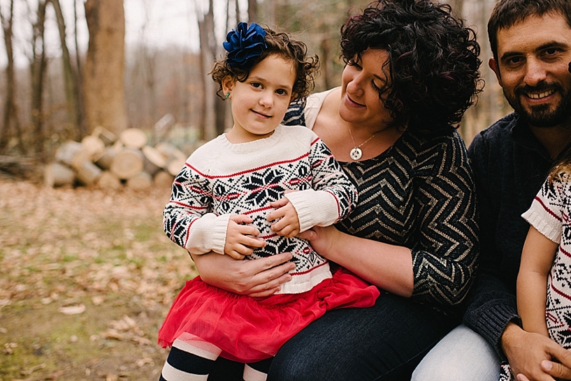 Rustic Christmas Family Session Carlyn K Photography_0010
