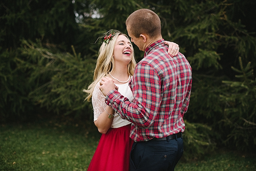 Rustic Cabin Christmas Couples Session_0022