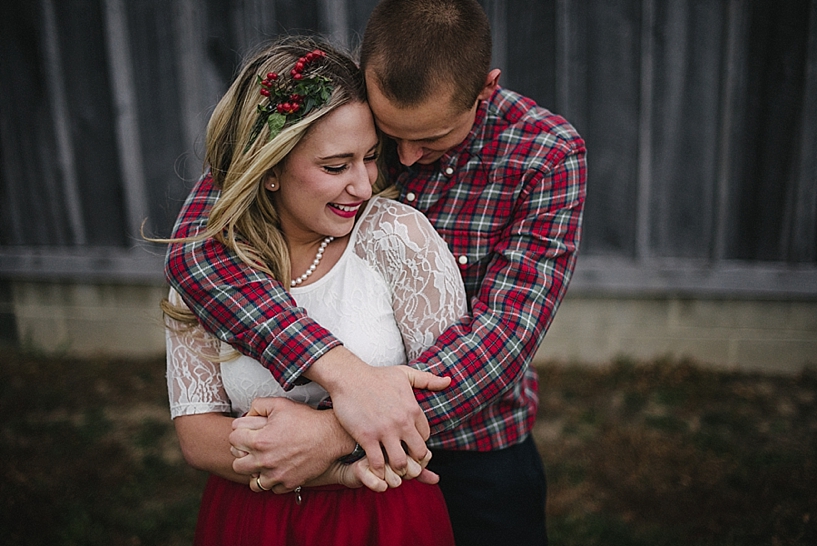 Rustic Cabin Christmas Couples Session_0028