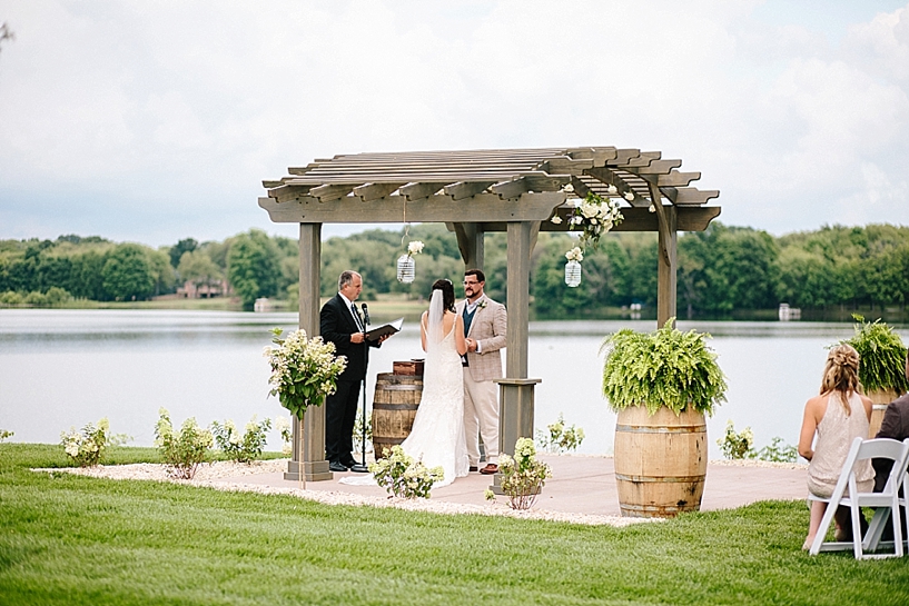 The Vineyards At Pine Lake Columbiana, OH Jackie & Jordan