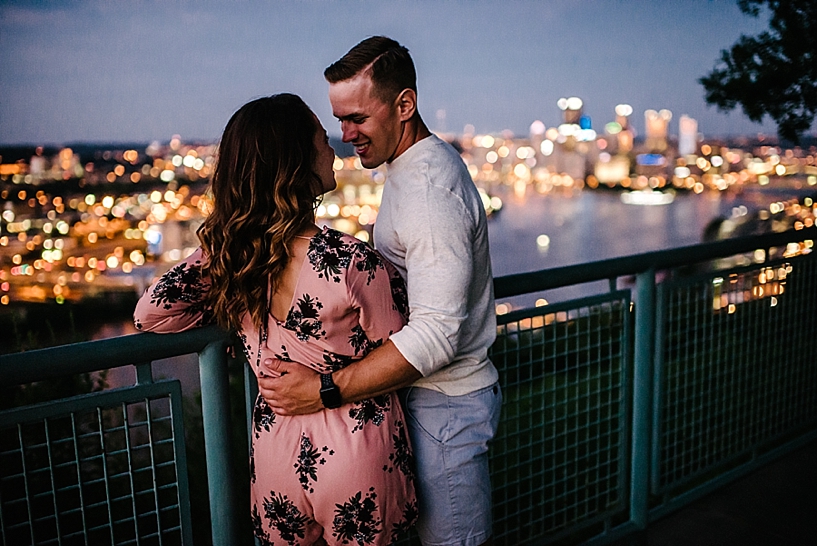 Downtown Pittsburgh Summer Engagement Session_0036