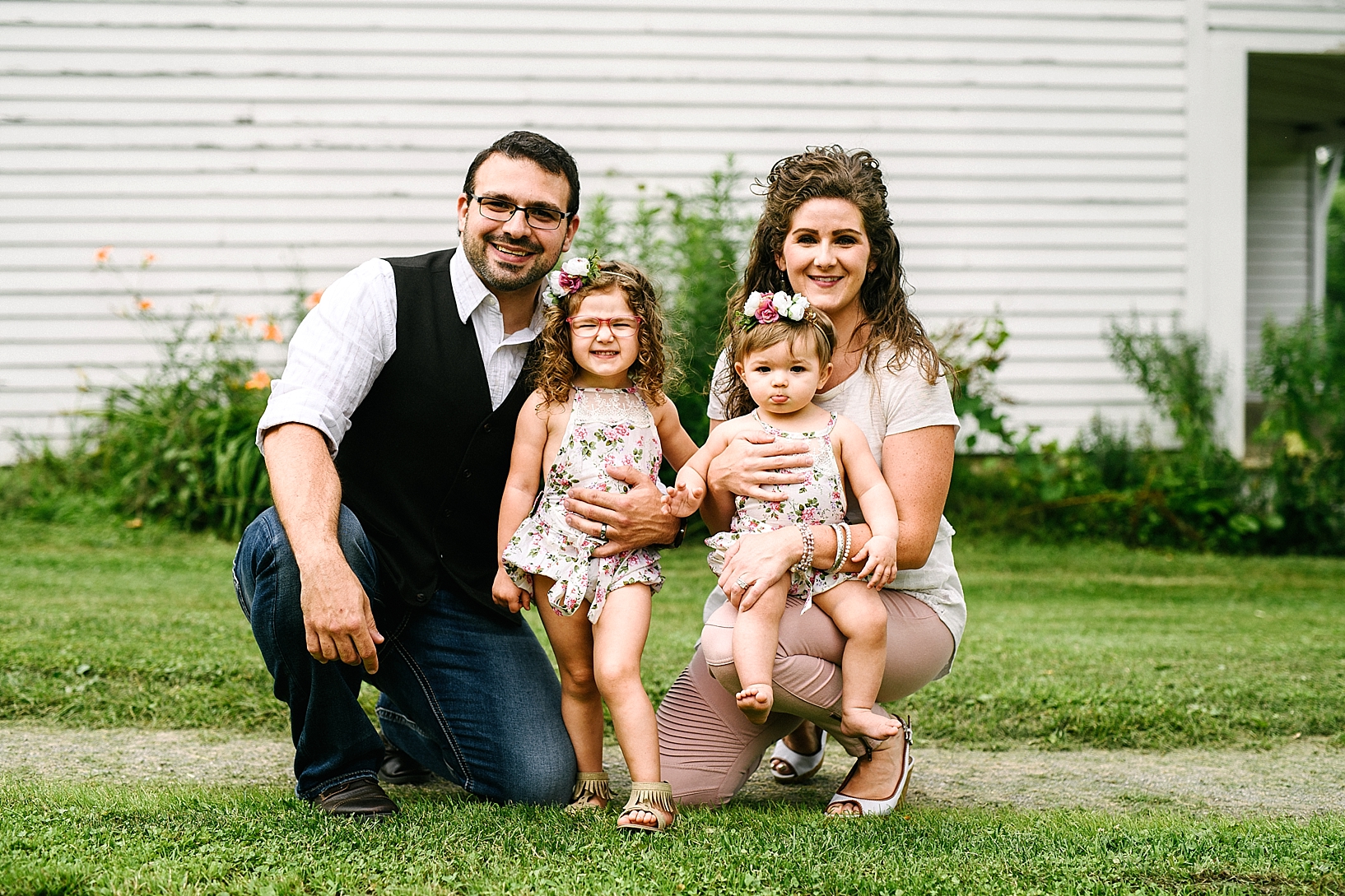 Lifestyle family photographer in Youngstown OH