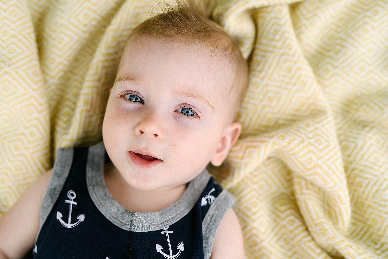 lifestyle family photographer in Youngstown OH