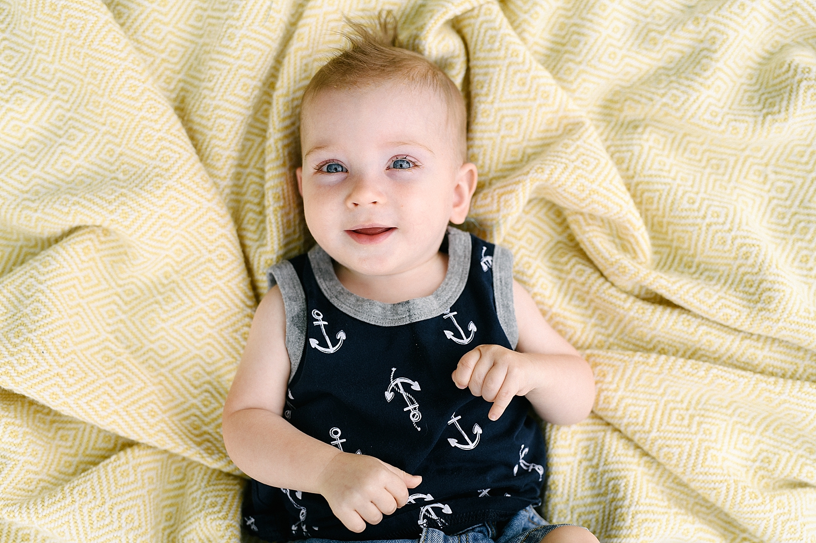 lifestyle family photographer in Youngstown OH