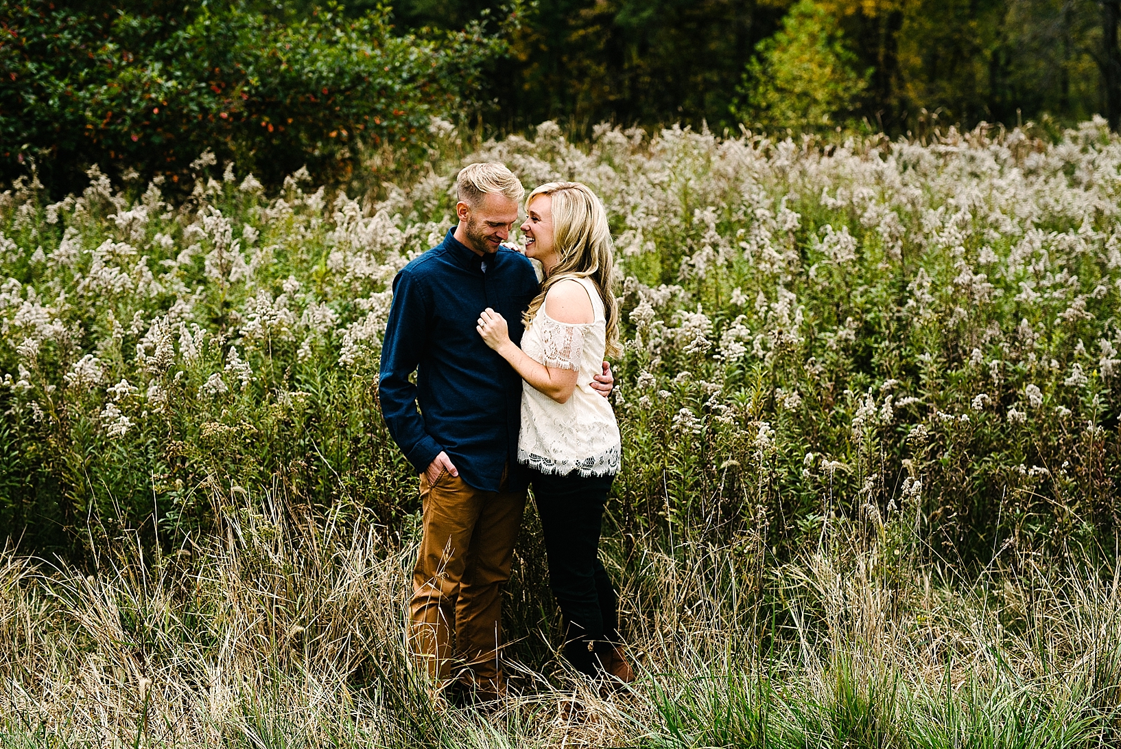 Avon OH fall engagement session